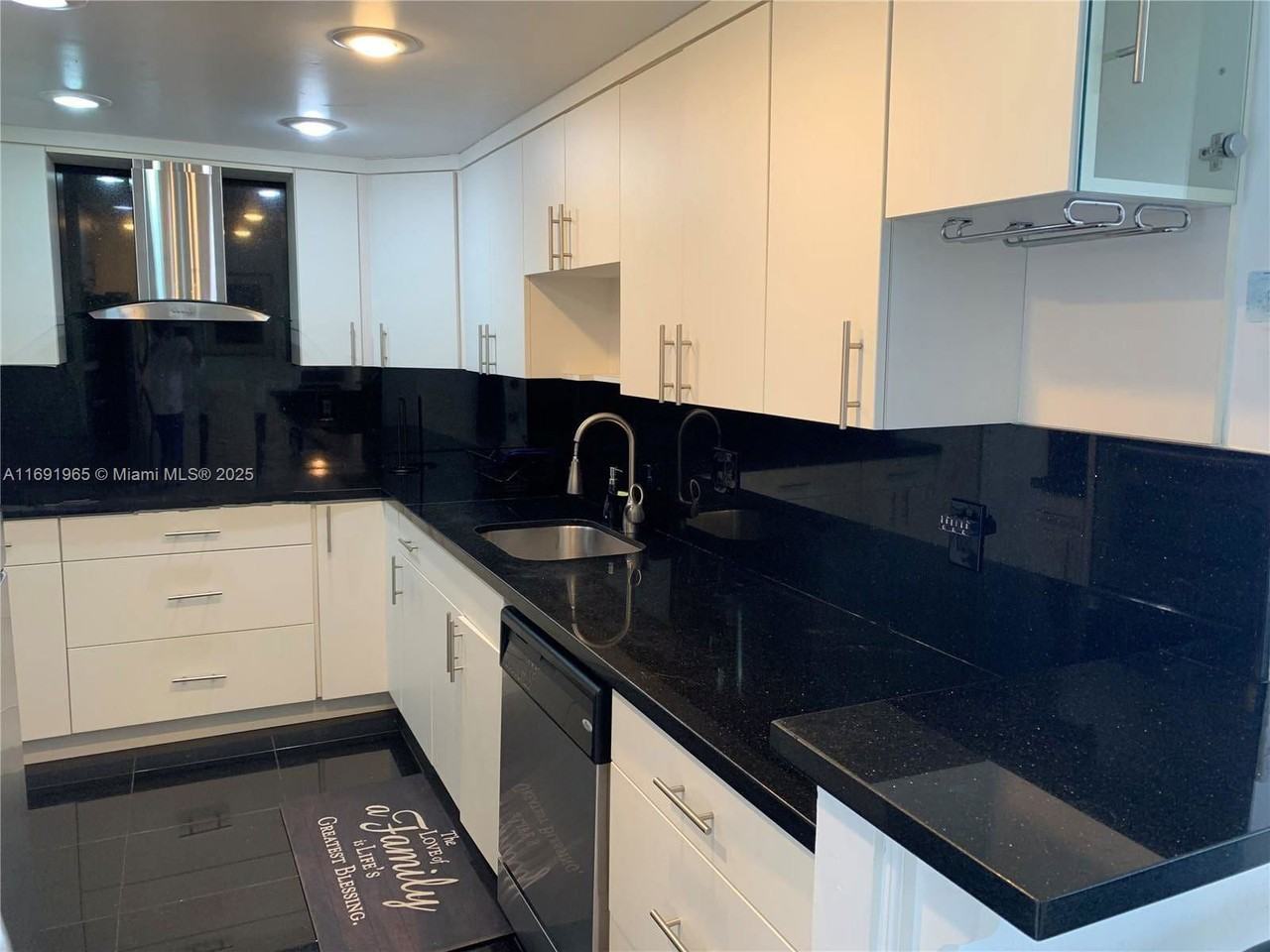 500 Bayview Dr #620 - Photo 7 of 8