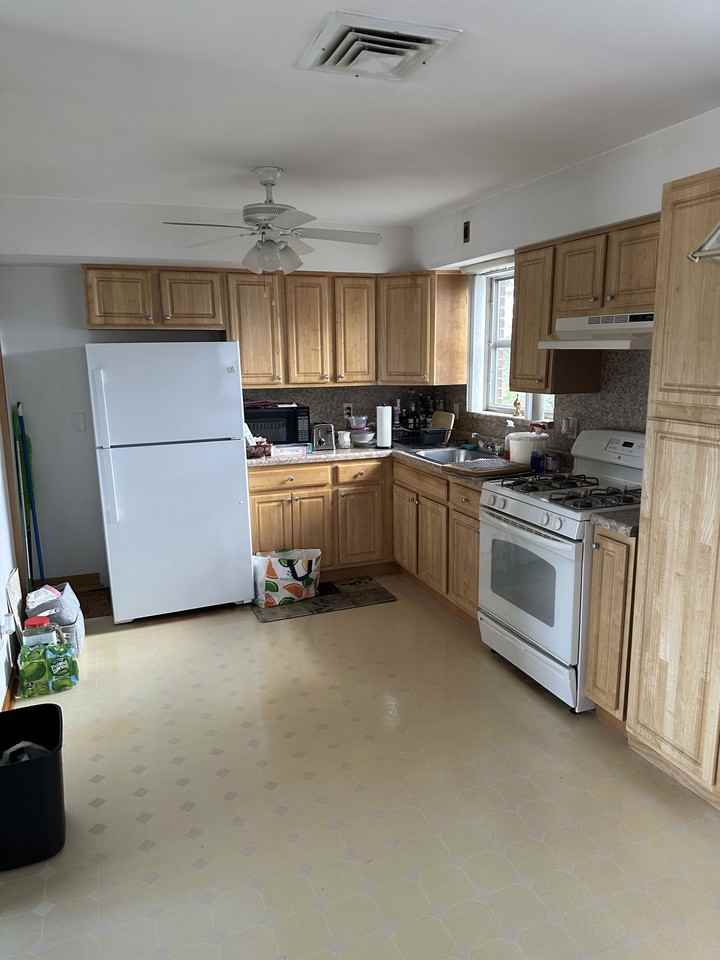 1217 Inwood Ter #2 - Photo 2 of 8