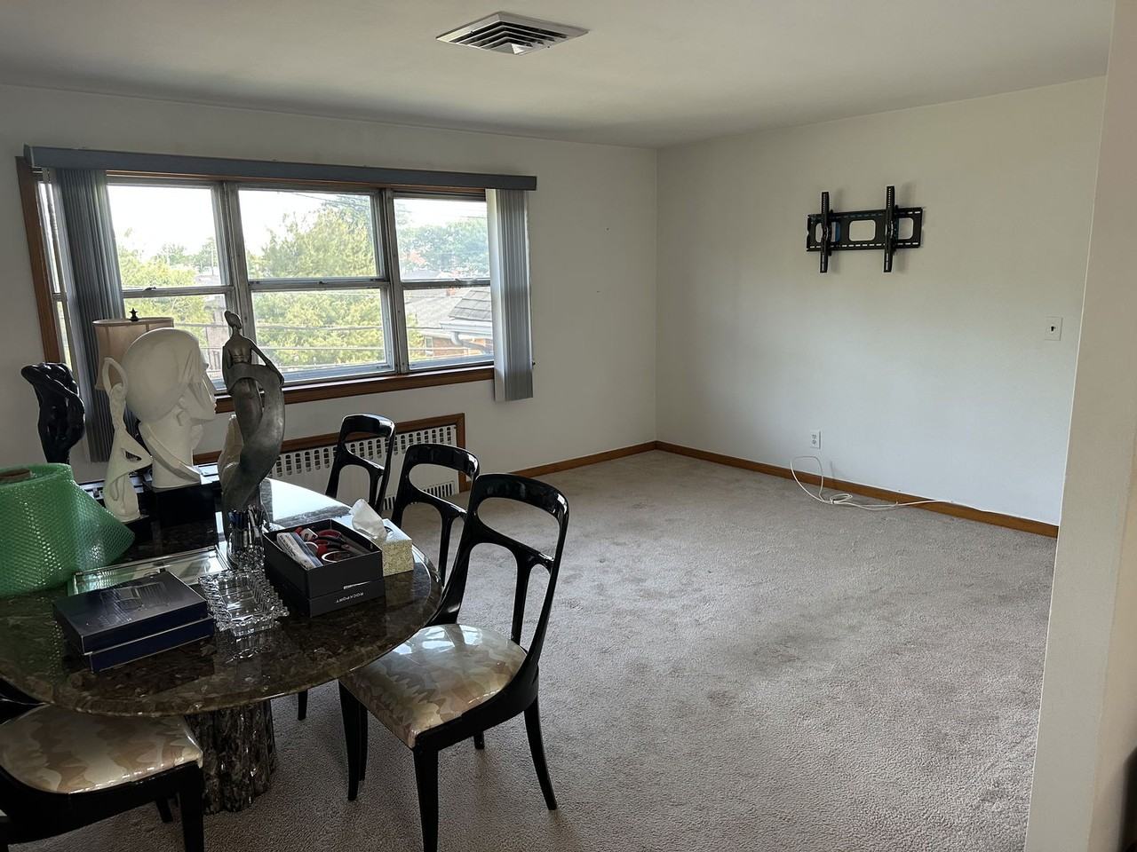 1217 Inwood Ter #2 - Photo 4 of 8