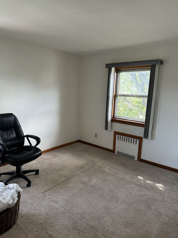 1217 Inwood Ter #2 - Photo 6 of 8