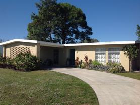 113 Ne Tunison Ave - Photo 1 of 1