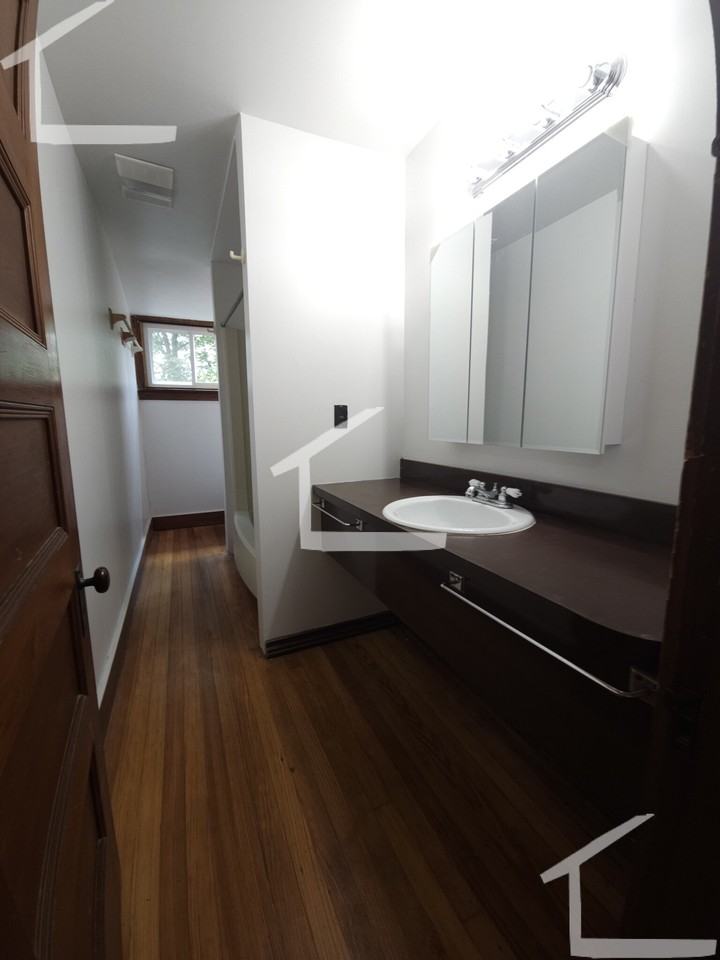 22 Greenough St #3 - Photo 4 of 11