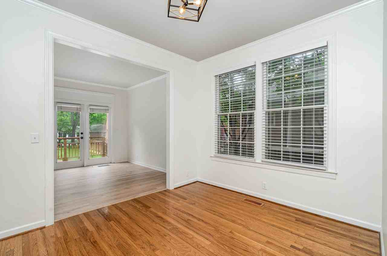 225 Woodmont Cir - Photo 6 of 15