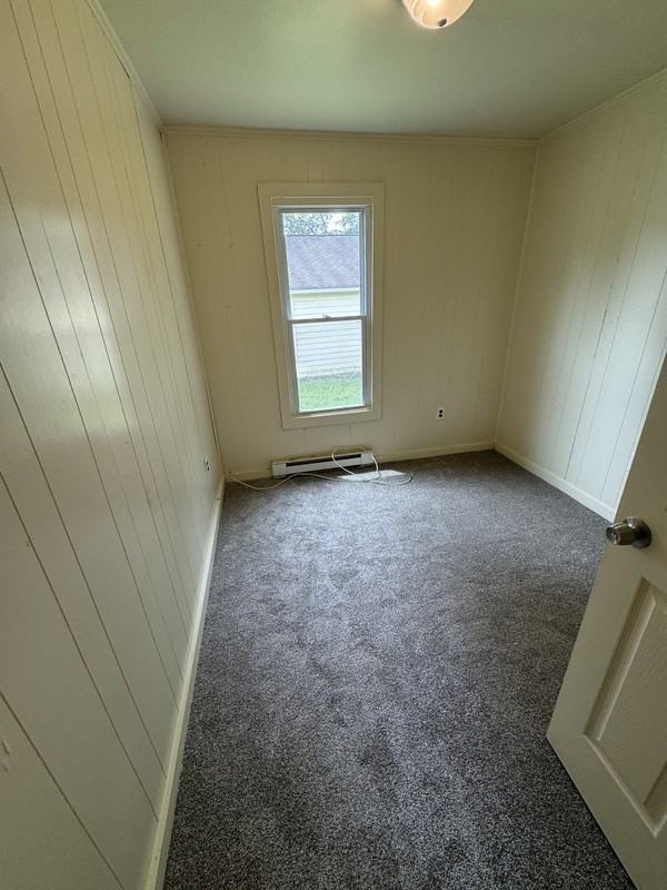 2121 Hazelwood Ave - Photo 3 of 6
