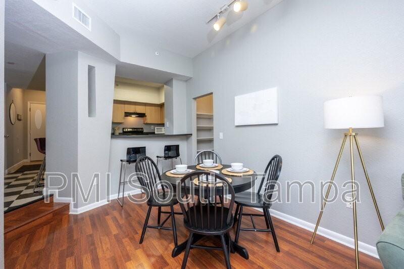 2421 W Horatio St #838 - Photo 6 of 24