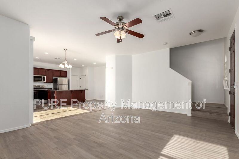 4044 E Oakland St - Photo 3 of 20