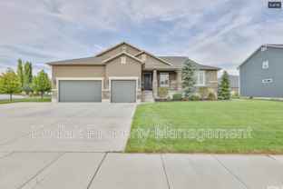1463 S Kentucky Derby Way - Photo 1 of 1