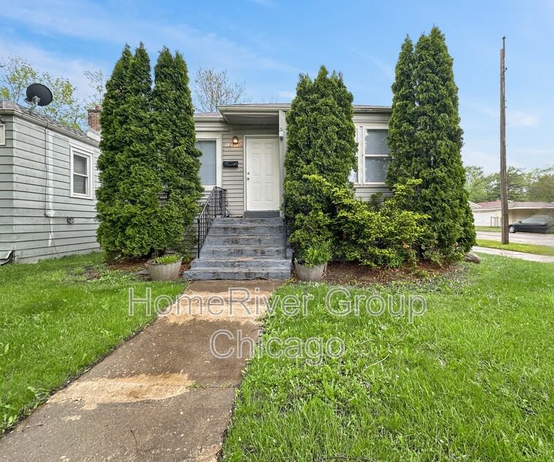 12500 S Wallace St - Photo 2 of 20