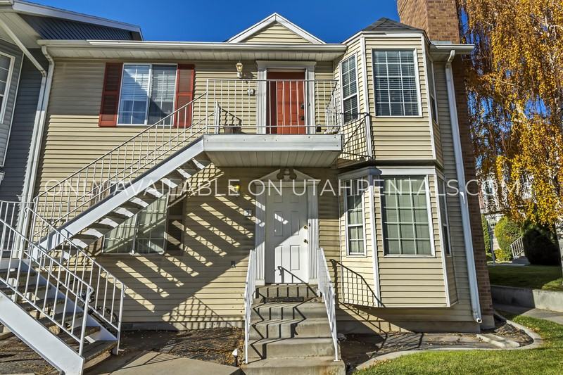 611 Ne #5 - Photo 2 of 17