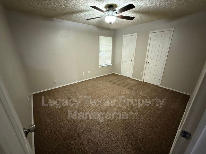 1610 Sun Valley Dr Apt A - Photo 7 of 18