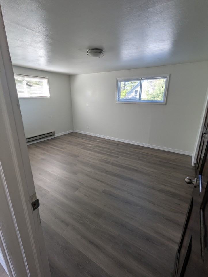 865 Lincoln St #C - Photo 7 of 14