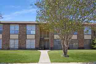 705 W Avenue D - Photo 1 of 1