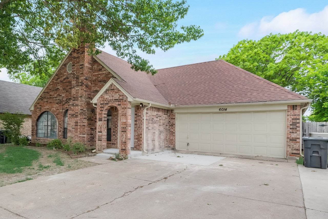 6014 Meadowside Trl - Photo 2 of 21