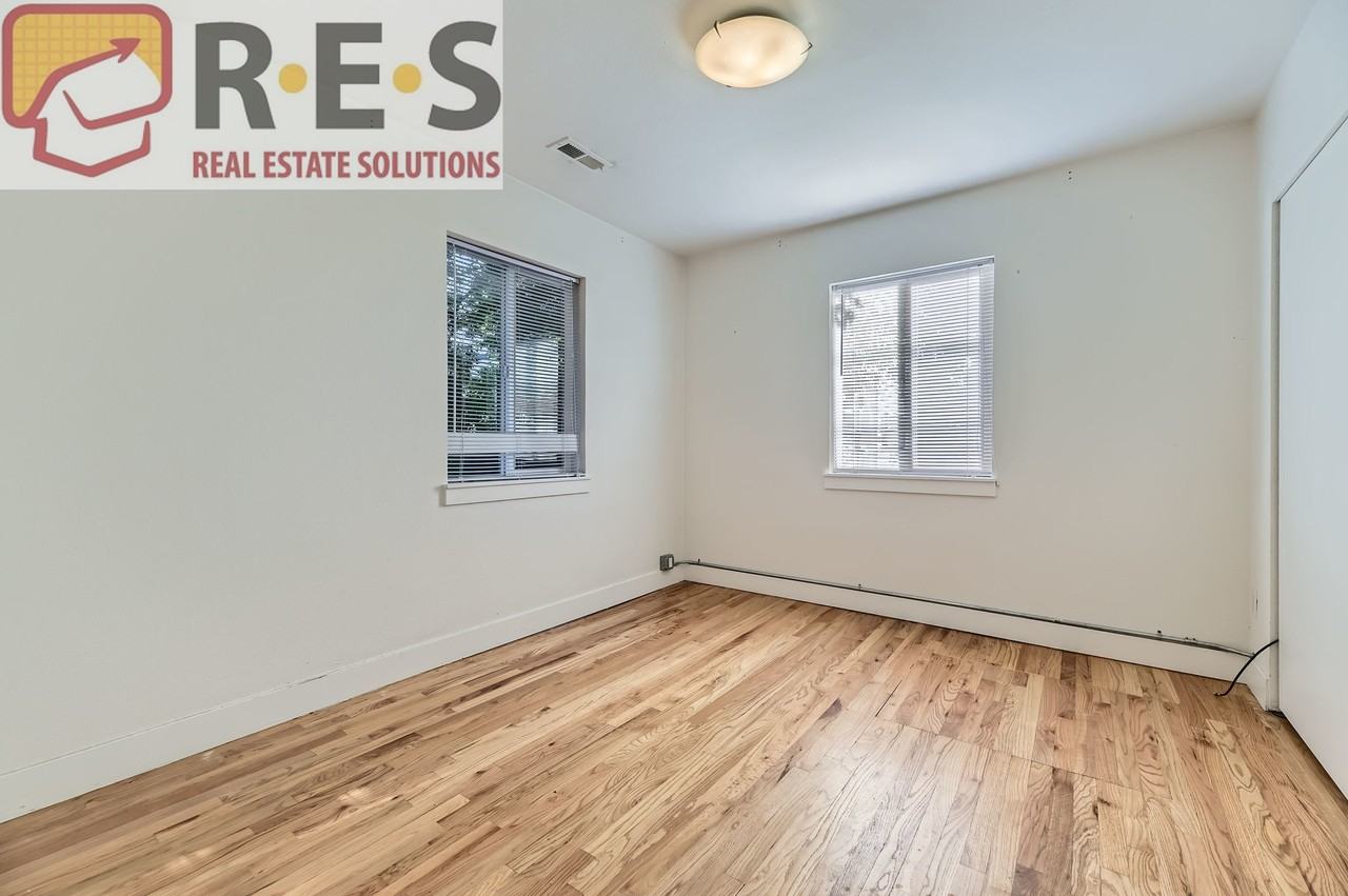 3131 N Saint Paul St - Photo 7 of 11