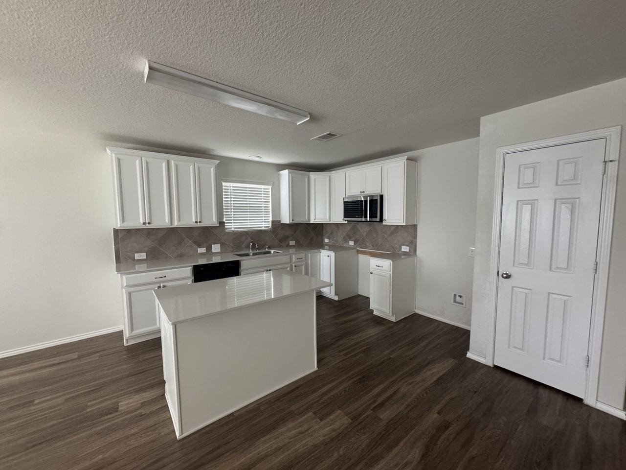 4217 Amber Ruse Dr - Photo 3 of 12
