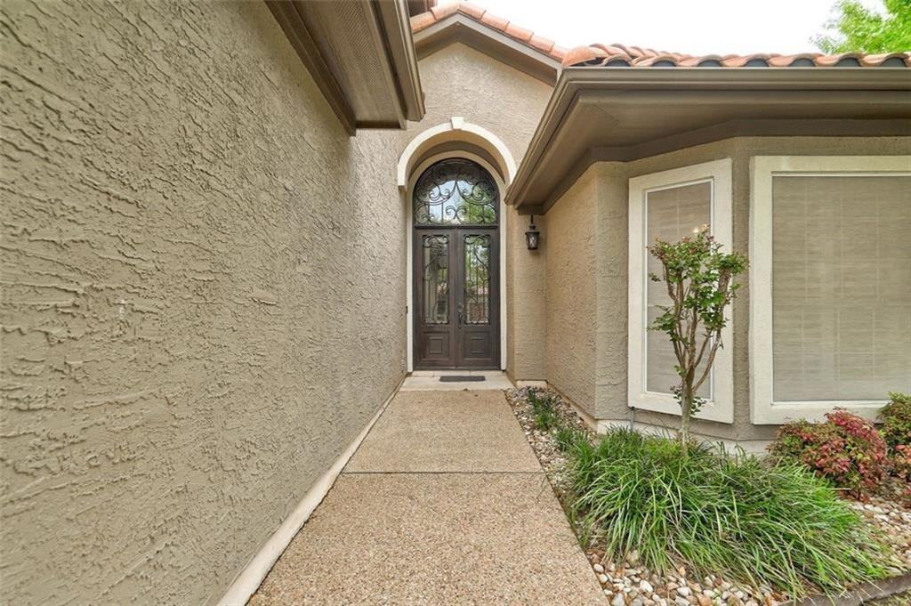 30389 Ledgemont - Photo 3 of 33