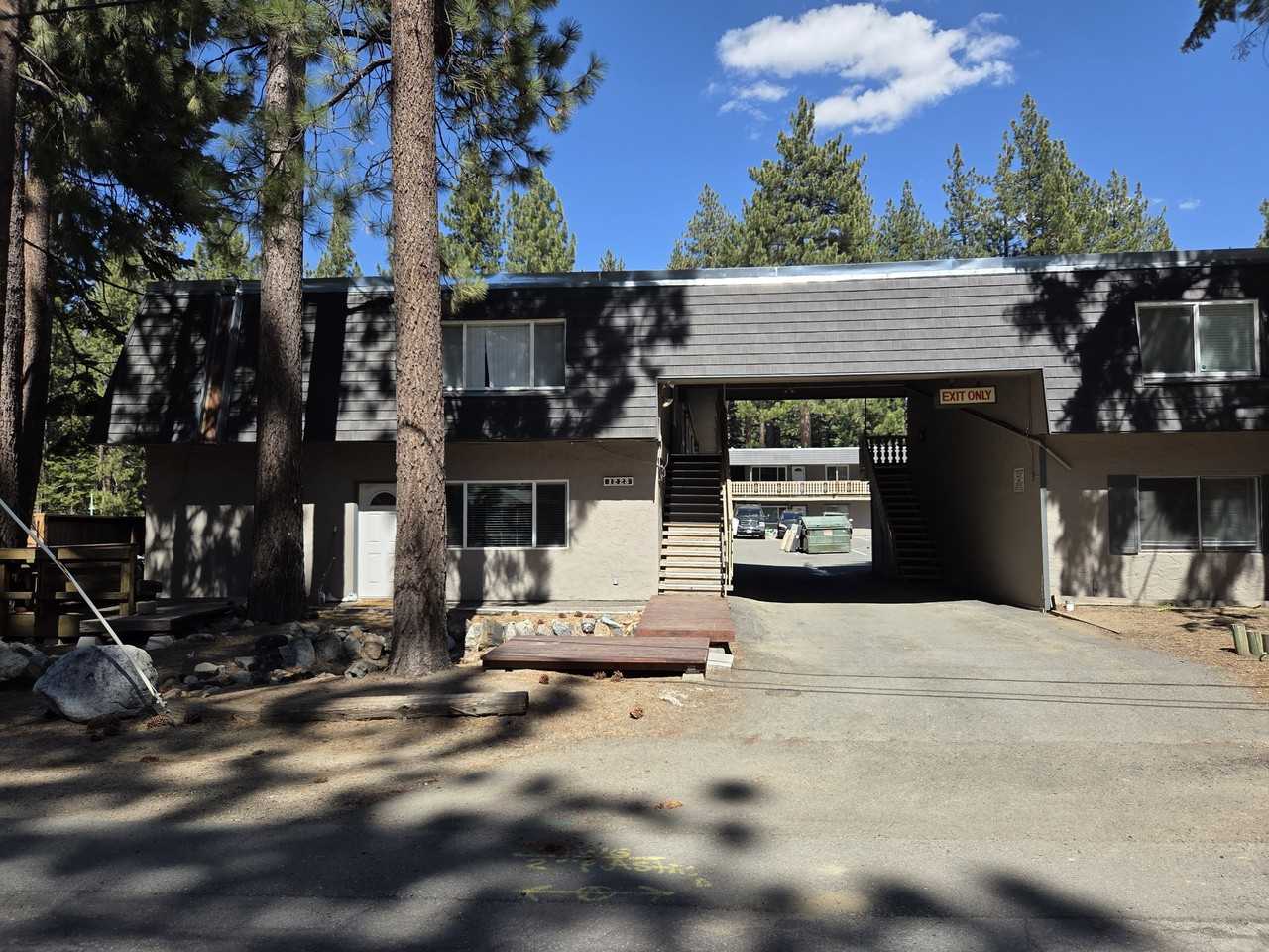 1223 Bonanza Ave #16
