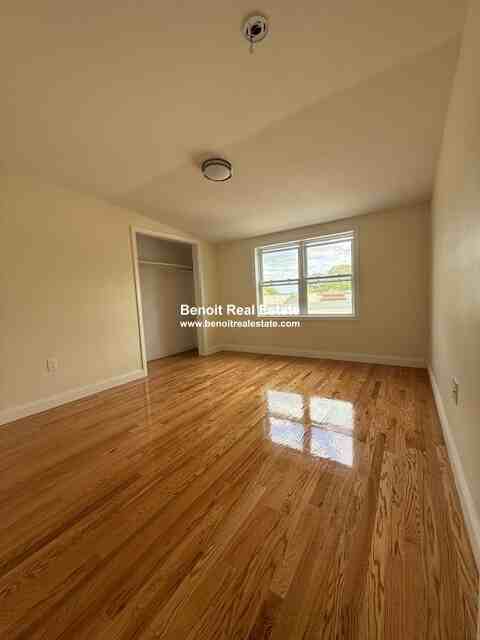 Belmont St #2 - Photo 3 of 19