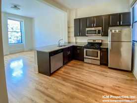 2954 N Racine Ave - Photo 1 of 1