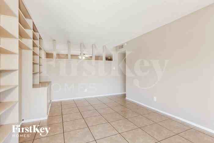 4132 W Desert Cove Ave - Photo 2 of 16