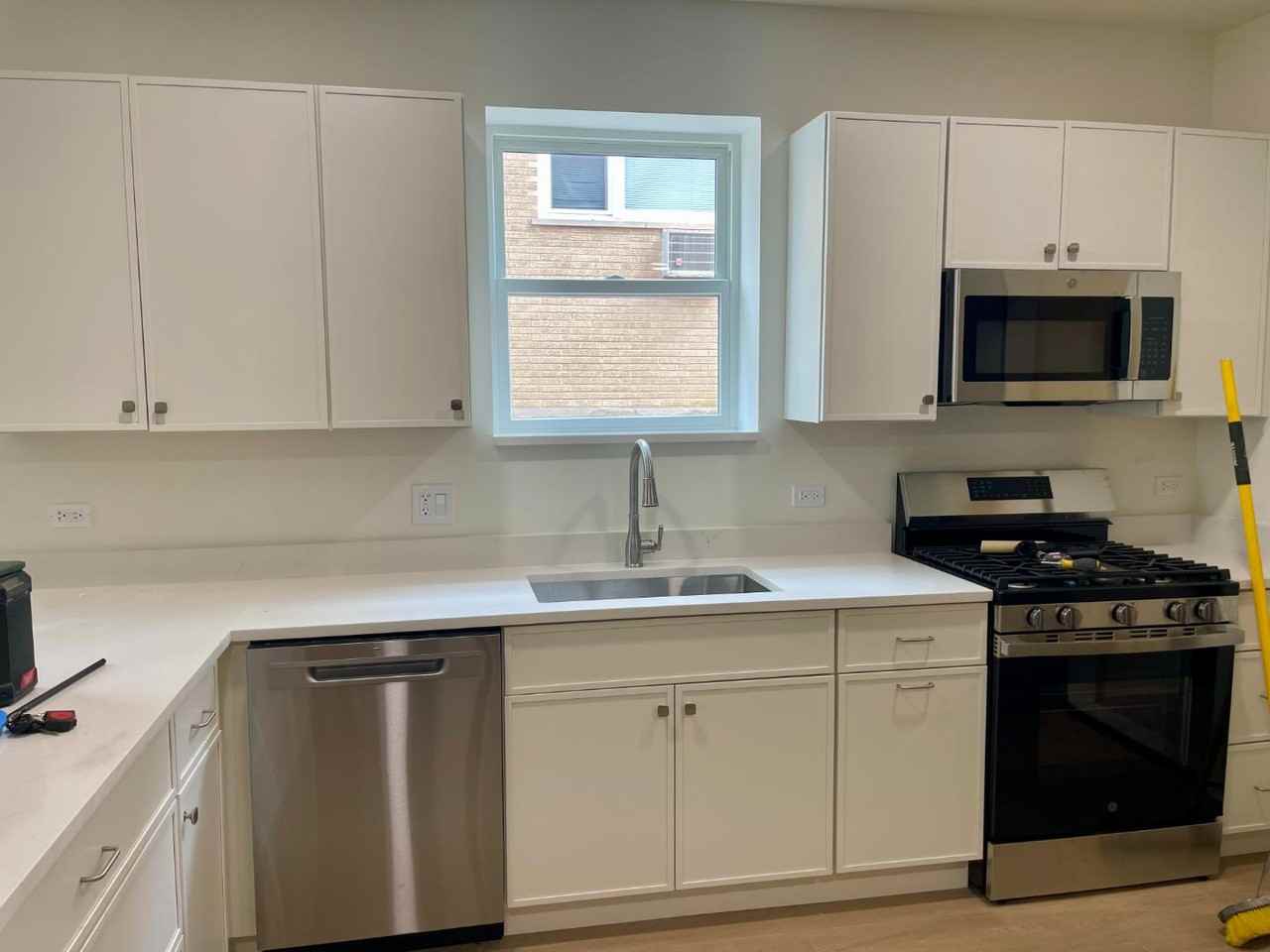 4533 Park Ave - Photo 2 of 5