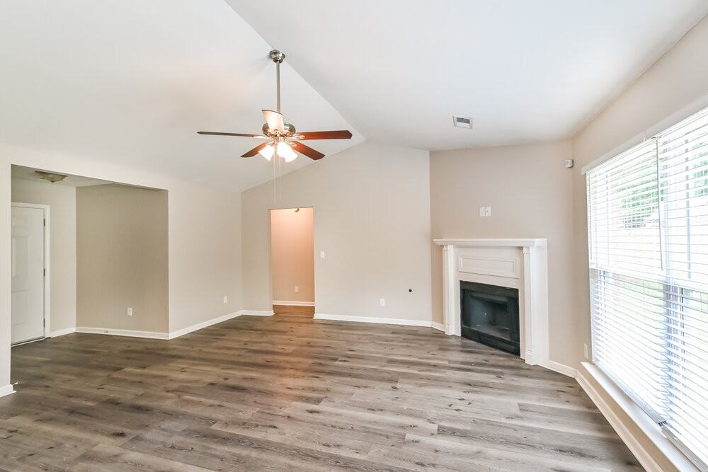 13183 Sandbourne S - Photo 5 of 17