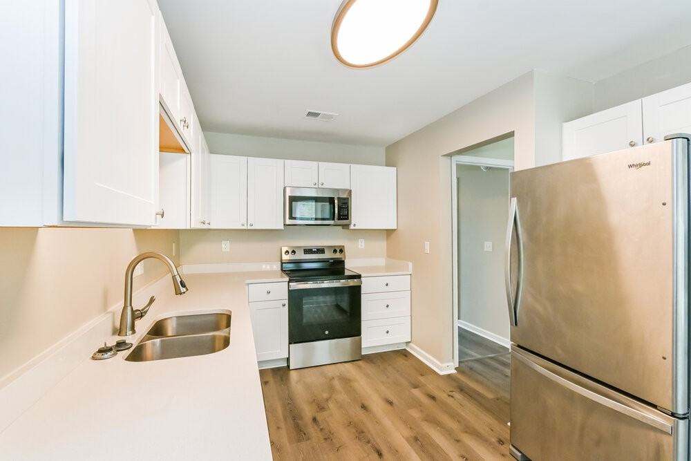 13183 Sandbourne S - Photo 7 of 17