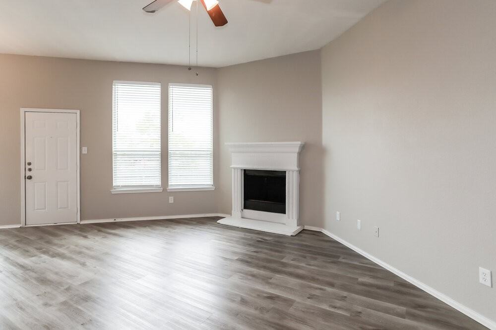 2945 Stockton St - Photo 4 of 16