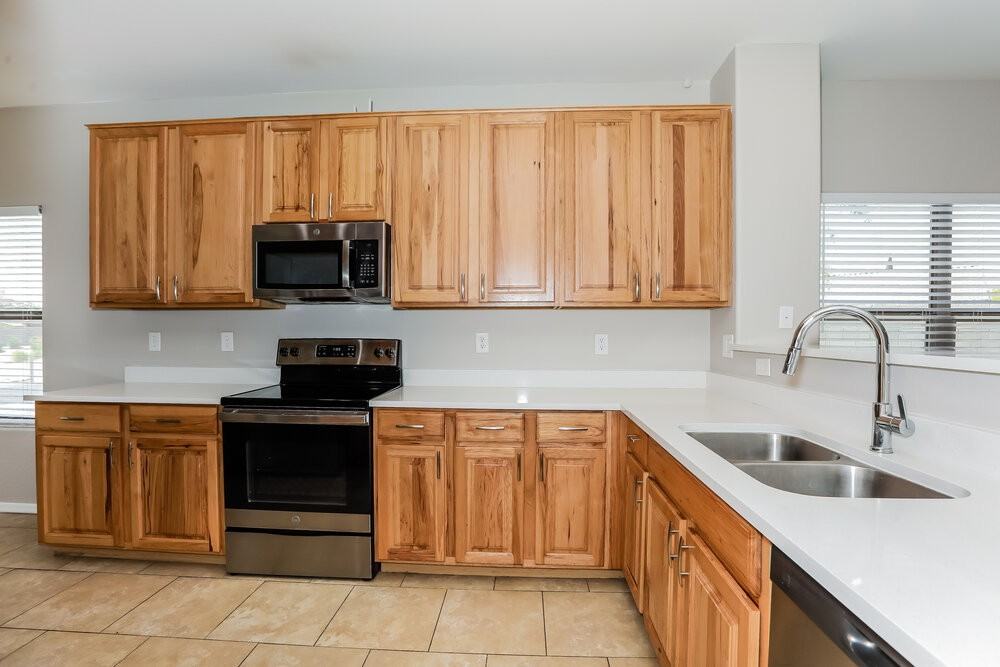 18 W Saddle Way - Photo 7 of 16