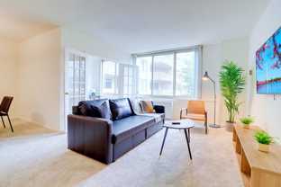 1600 S Eads St - Photo 1 of 1