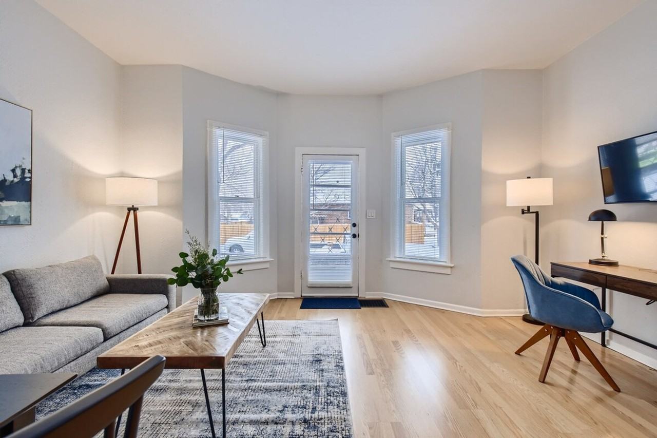 601 South Pennsylvania Street - Photo 5 of 28