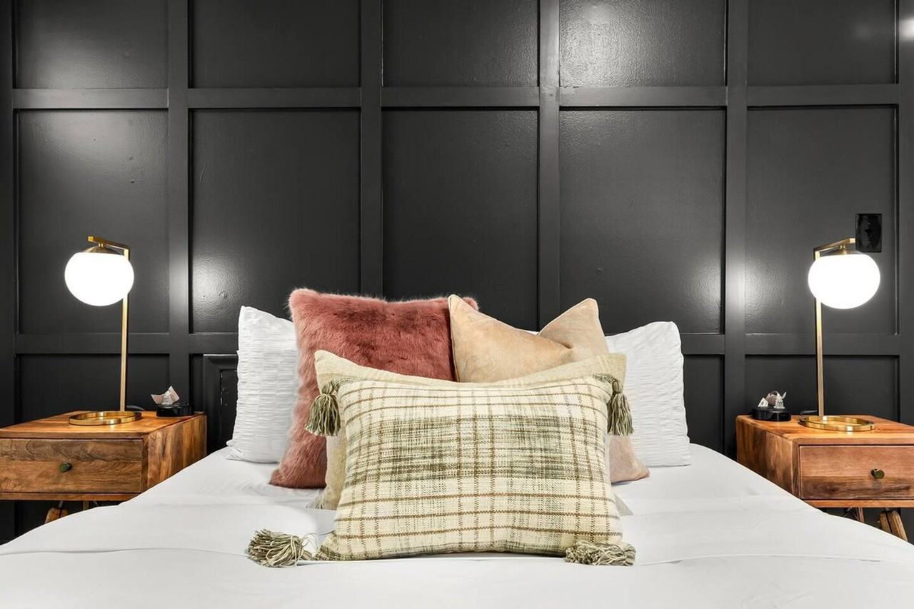 28232 Floral St #1032343P - Photo 4 of 29