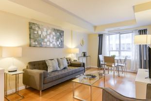 192 Adelaide St W - Photo 1 of 1