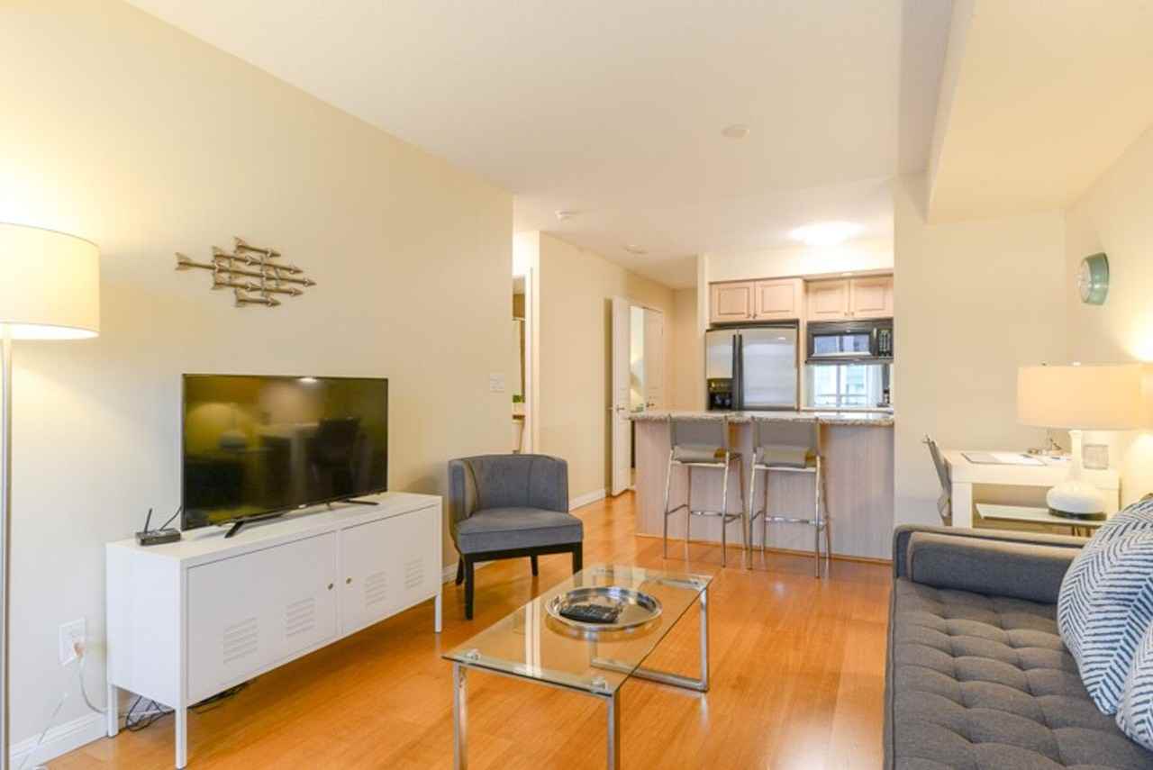 192 Adelaide St W #1034884P - Photo 3 of 15