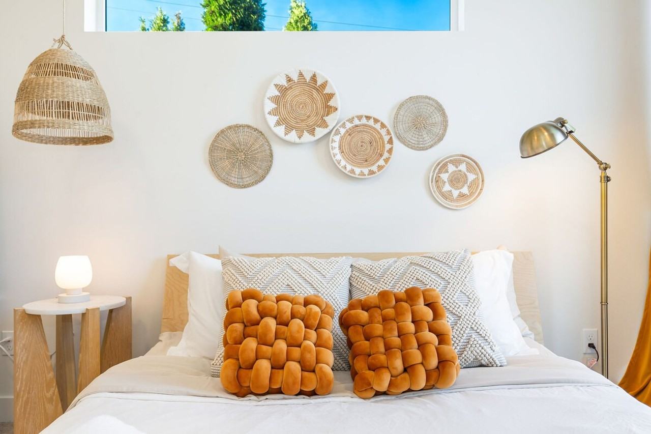 67C W Dravus St #1035901P - Photo 7 of 50