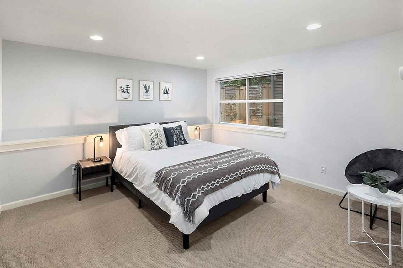 Aurora Ave N #1036011P - Photo 3 of 26