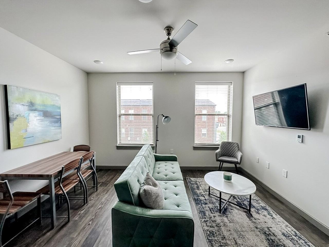 111 E 4th St #1036787P - Photo 7 of 24