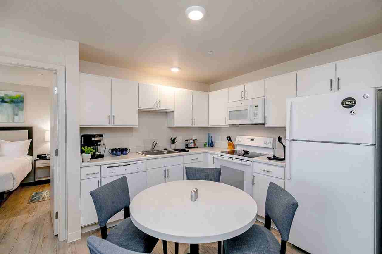 2210 North Glenville Drive - Photo 2 of 14