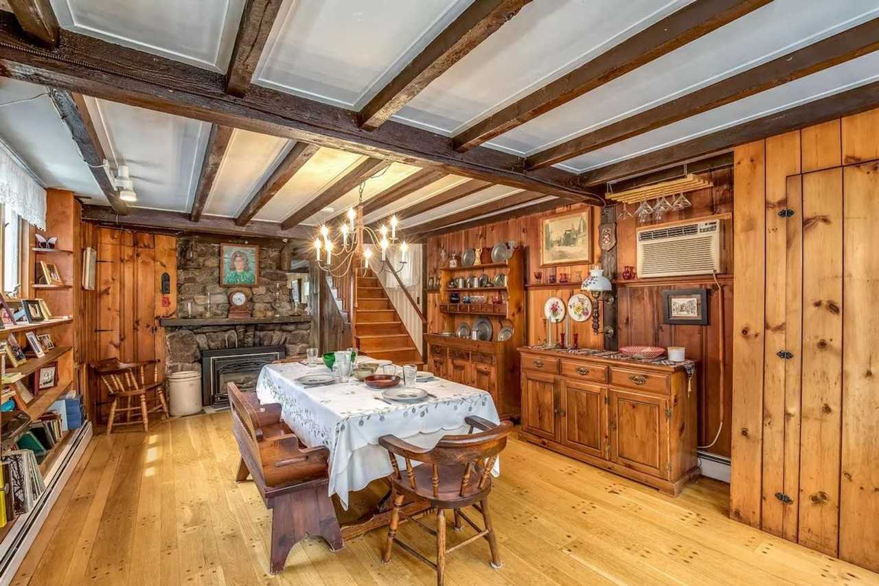 6 Middle Rd #1045449P - Photo 7 of 37