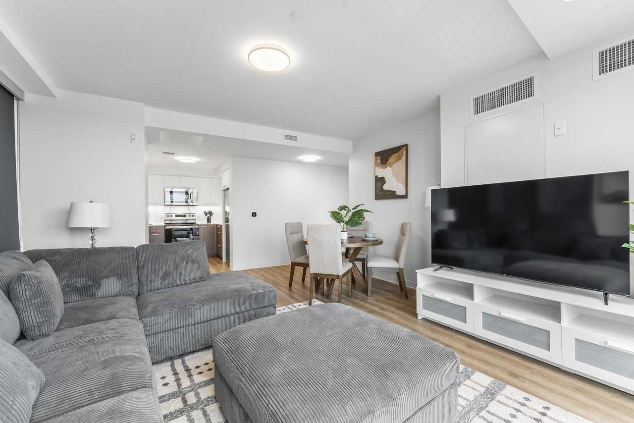 280 Western Avenue - Photo 4 of 31