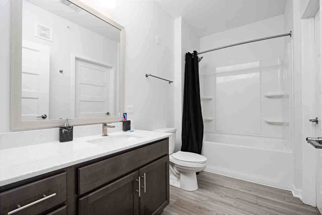 11150 Lantern Rd #1228663P - Photo 5 of 46