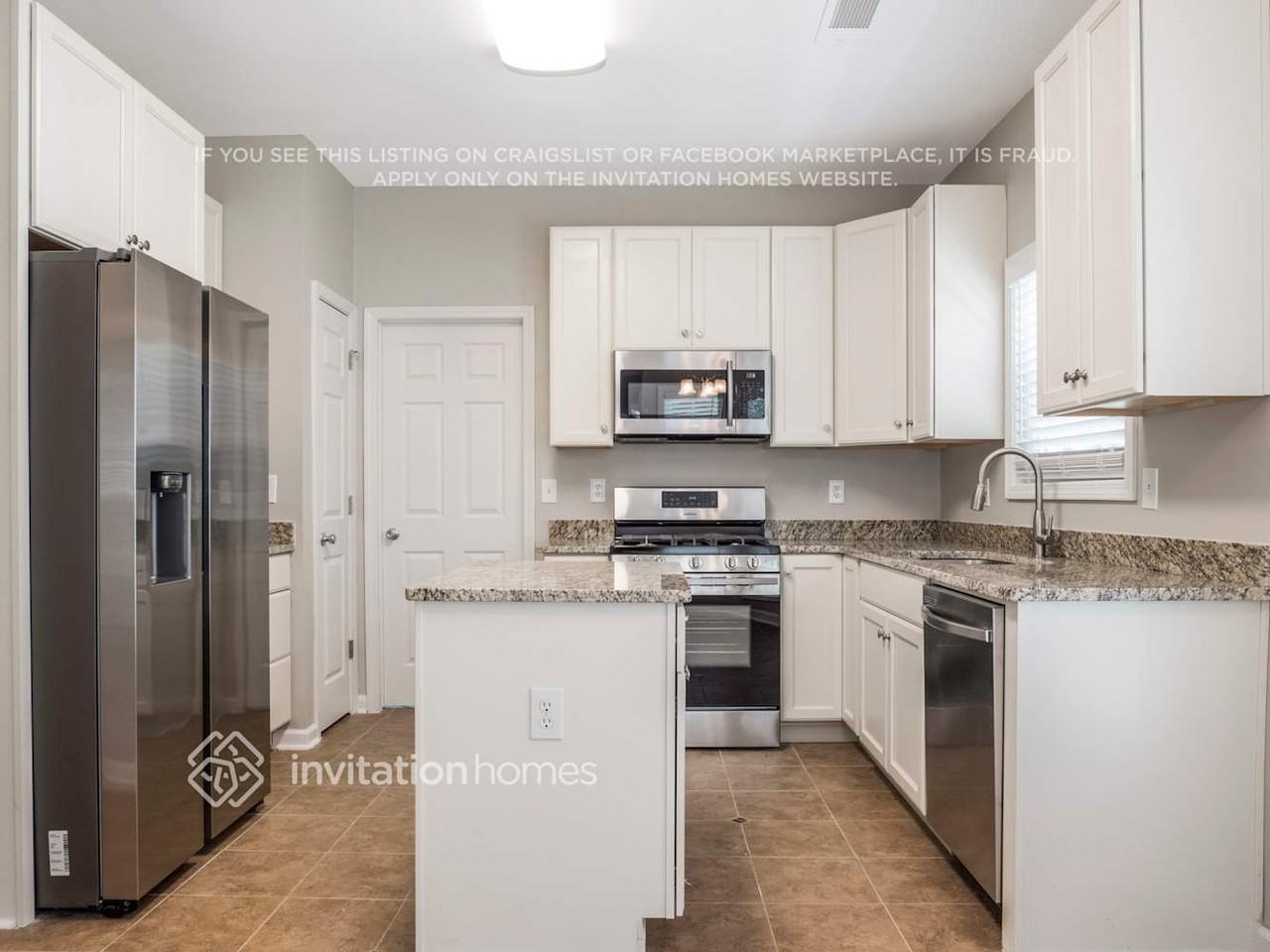 1119 E Shoreview Rd - Photo 5 of 21