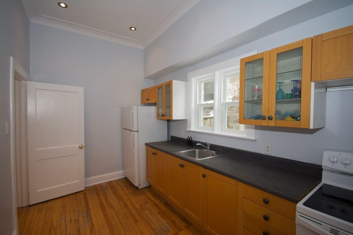 162 Daly Avenue #1 - Photo 4 of 9