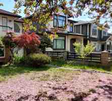 featured image of 3070 East 7th Avenue