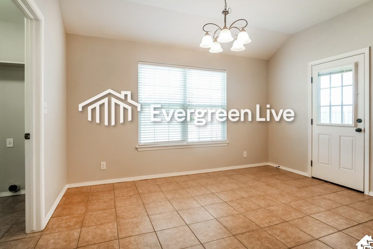 9801 E Swan Dr - Photo 6 of 16