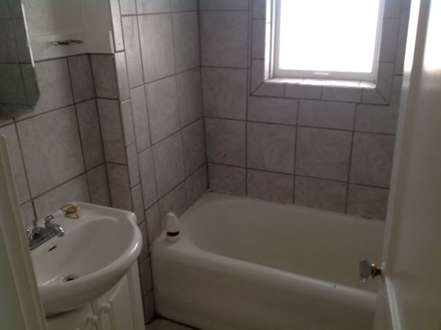 4035 Giles - Photo 2 of 9