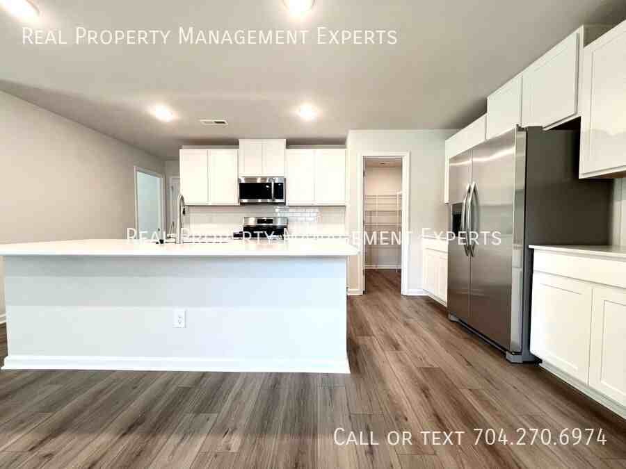 124 Dorian Pl - Photo 2 of 25