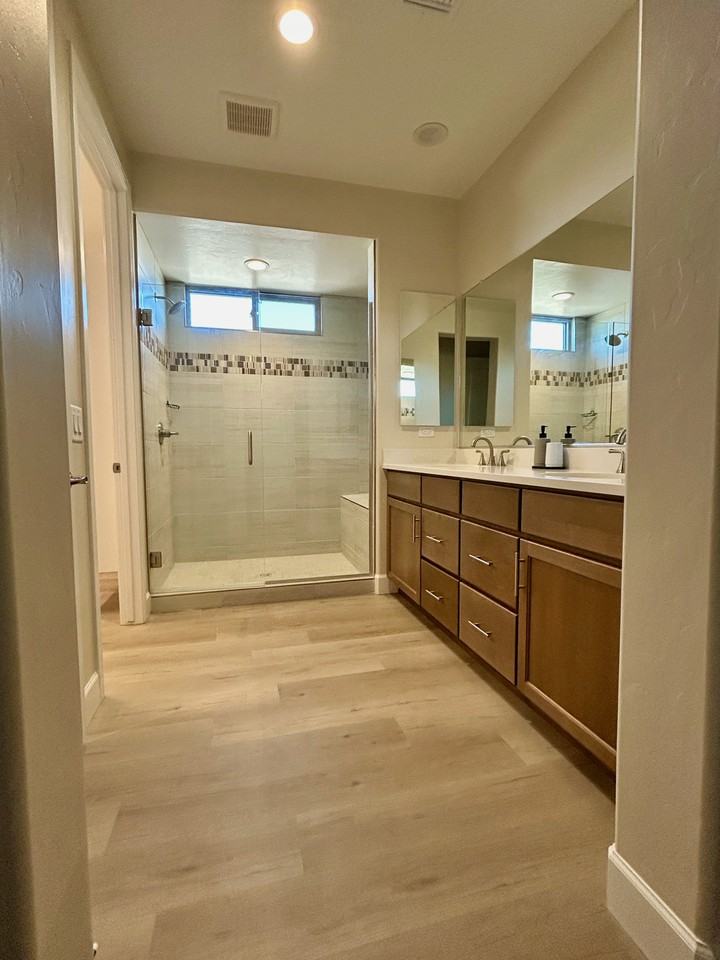 1665 East Colonnade Drive - Photo 3 of 28