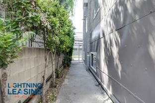 6737 Independence Ave #210D - Photo 1 of 1