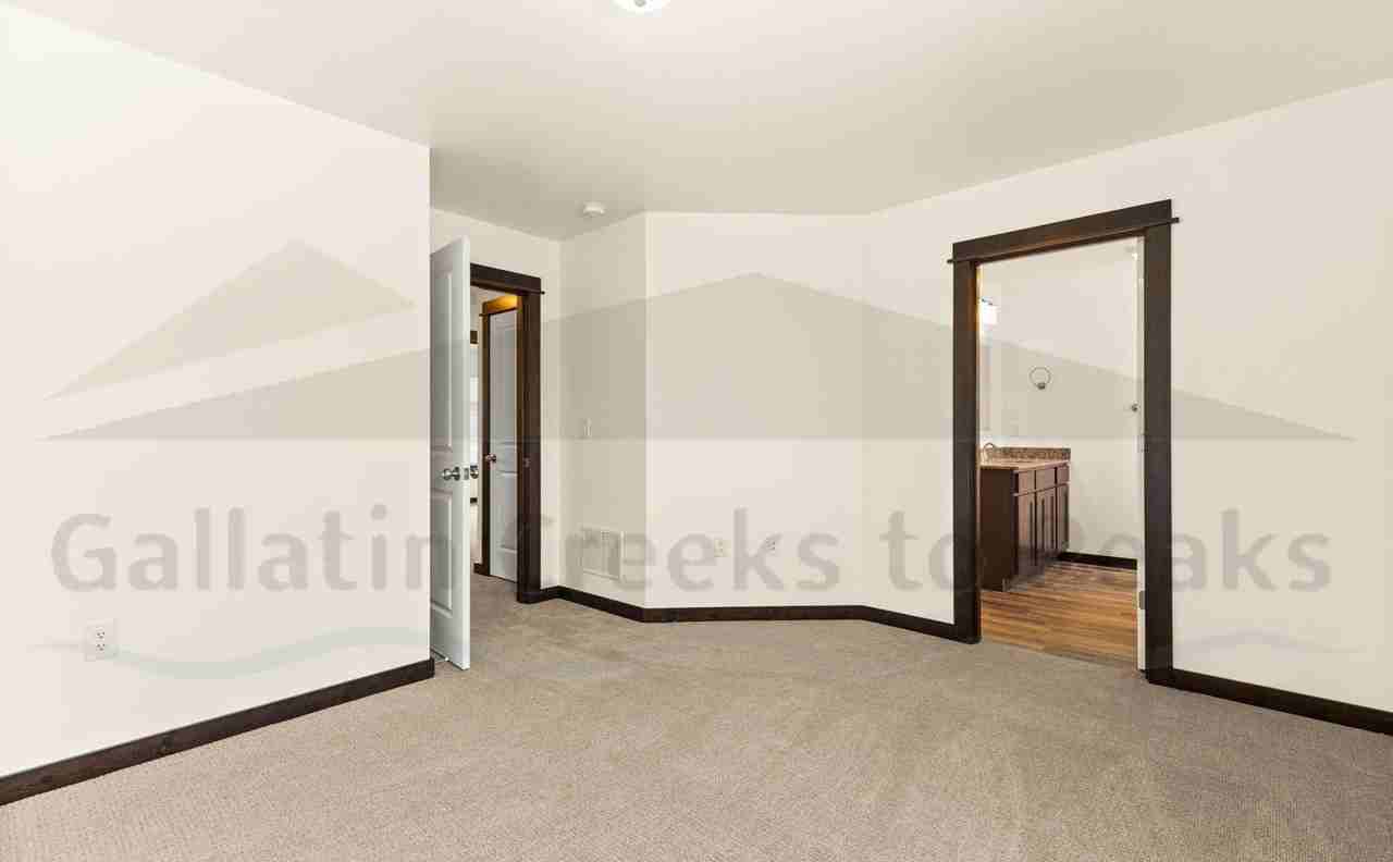 881 Rookery Lane - Photo 2 of 18